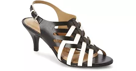 ELLEN TRACY •Sonoma• Black/White  Pump