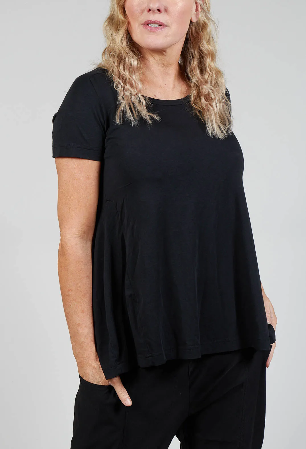 Longline T-Shirt in Black