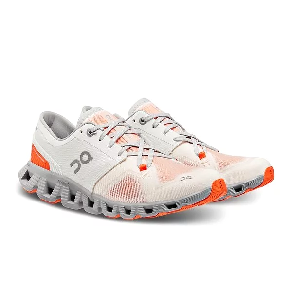 On Women's Cloud X 3 Training Shoes - Ivory/Alloy